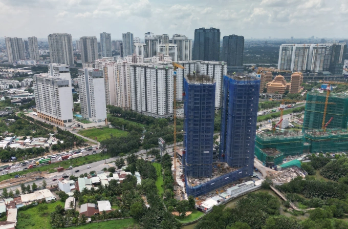 Nhiều dự án bất động sản đối mặt nguy cơ chậm tiến độ do tắc vốn tín dụng