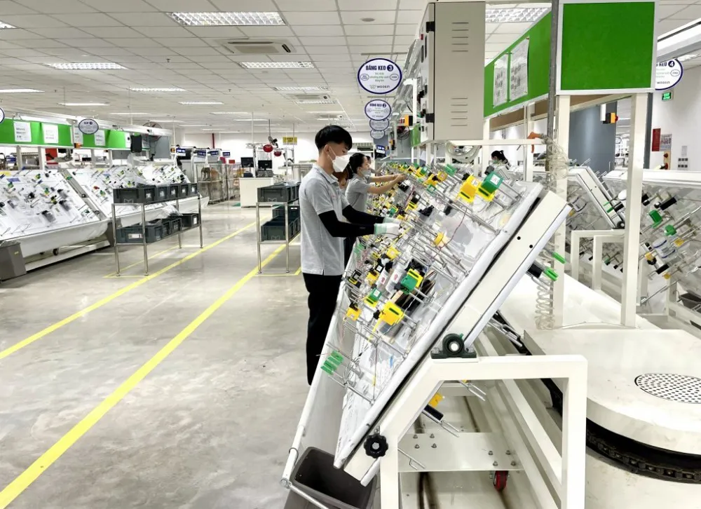 Cơ hội vàng thu hút FDI chất lượng cao: Việt Nam cần hoàn thiện thể chế và hạ tầng khu công nghiệp